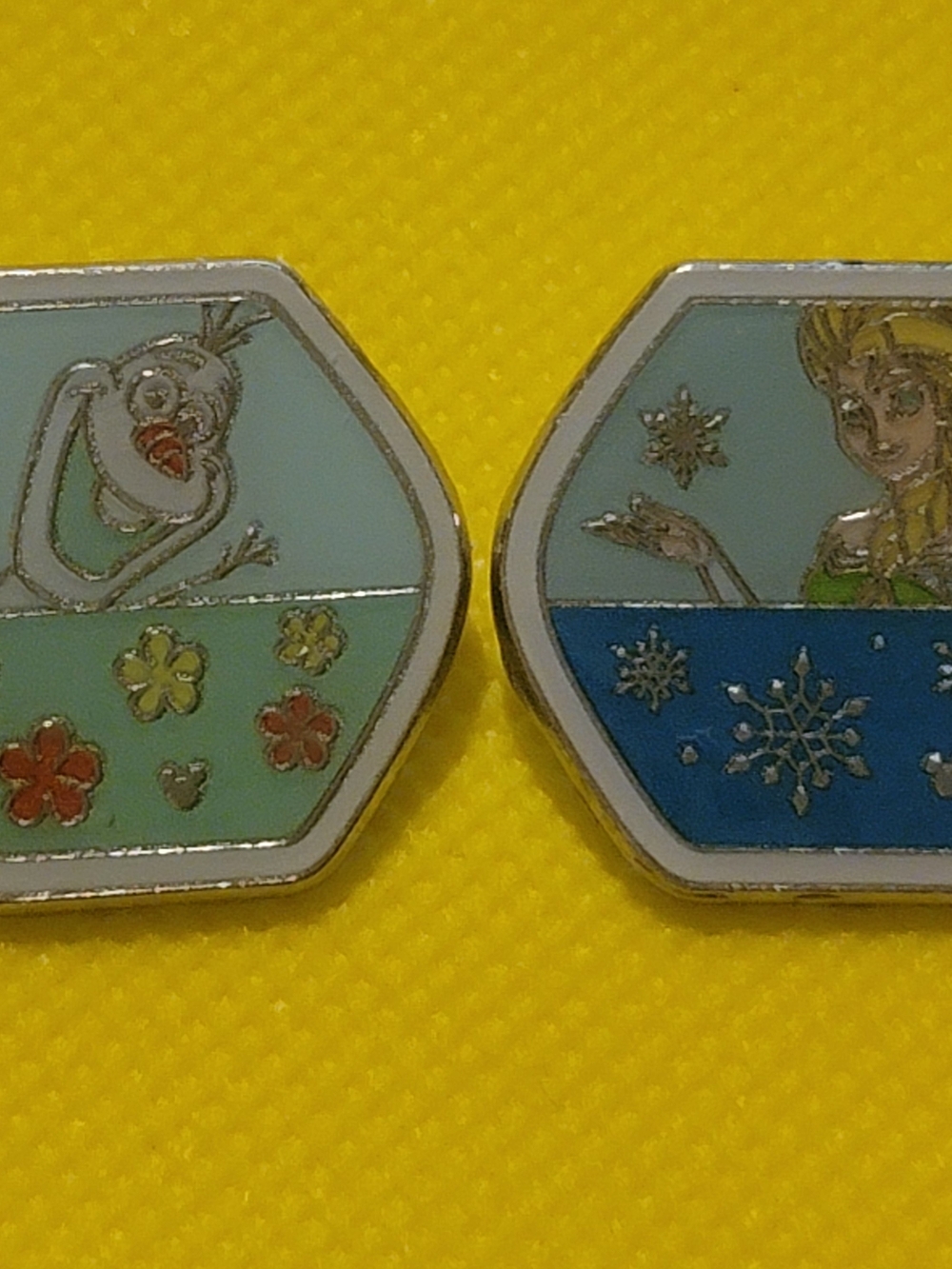 Disney Frozen Olaf and Elsa Enamel Trading Pin in Blue, Green, White